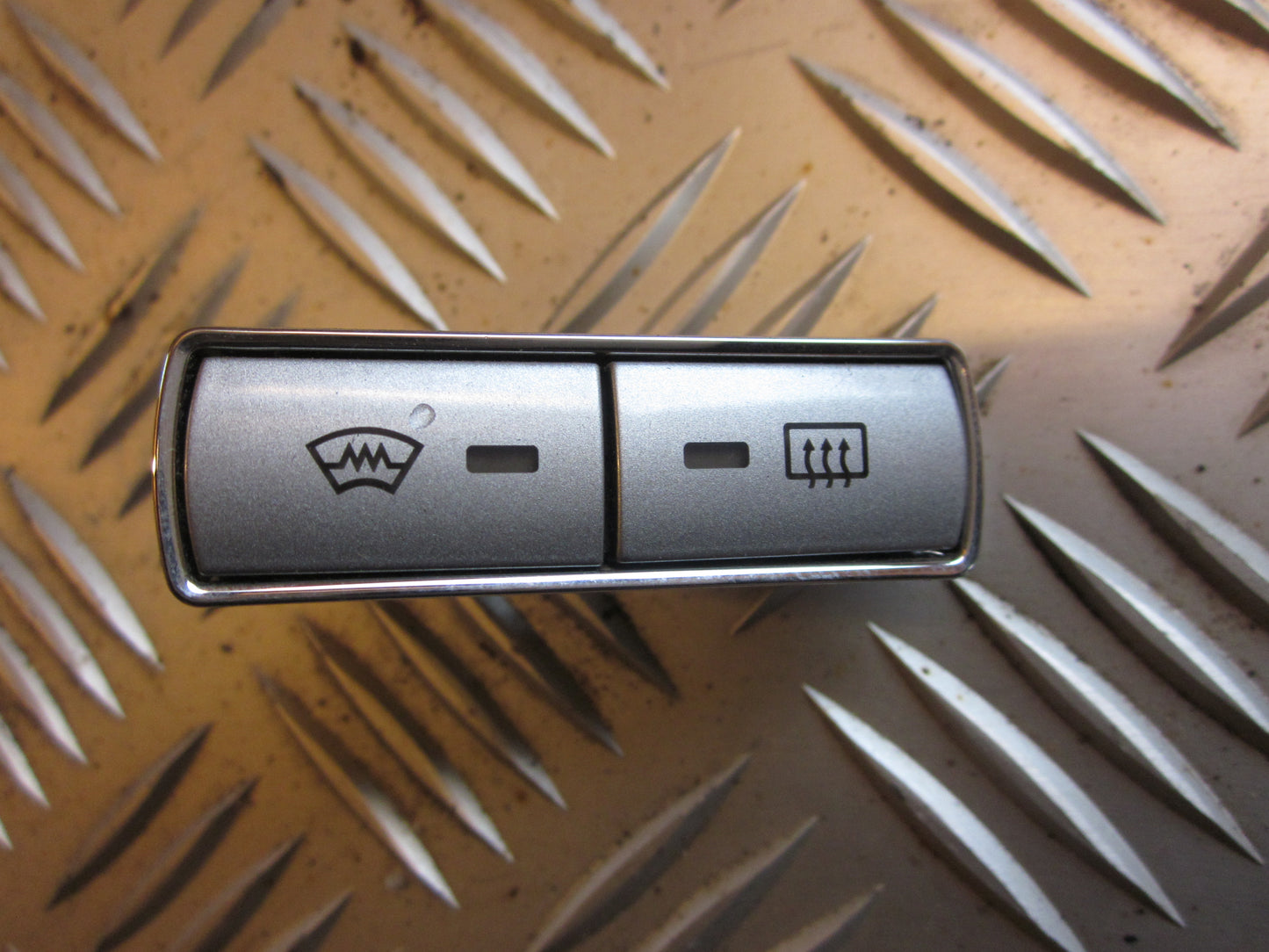 Ford Mondeo 3 Kontakt El-Rude Med OEM Nr. Ophugger Fra Ford Ophugger