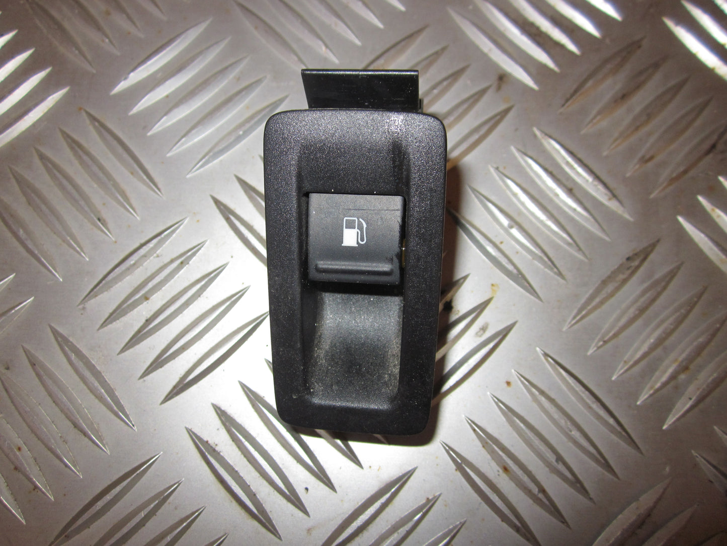 VW Touran 1T GP Kontakt Diverse Med OEM Nr. Ophugger Fra VW Ophugger