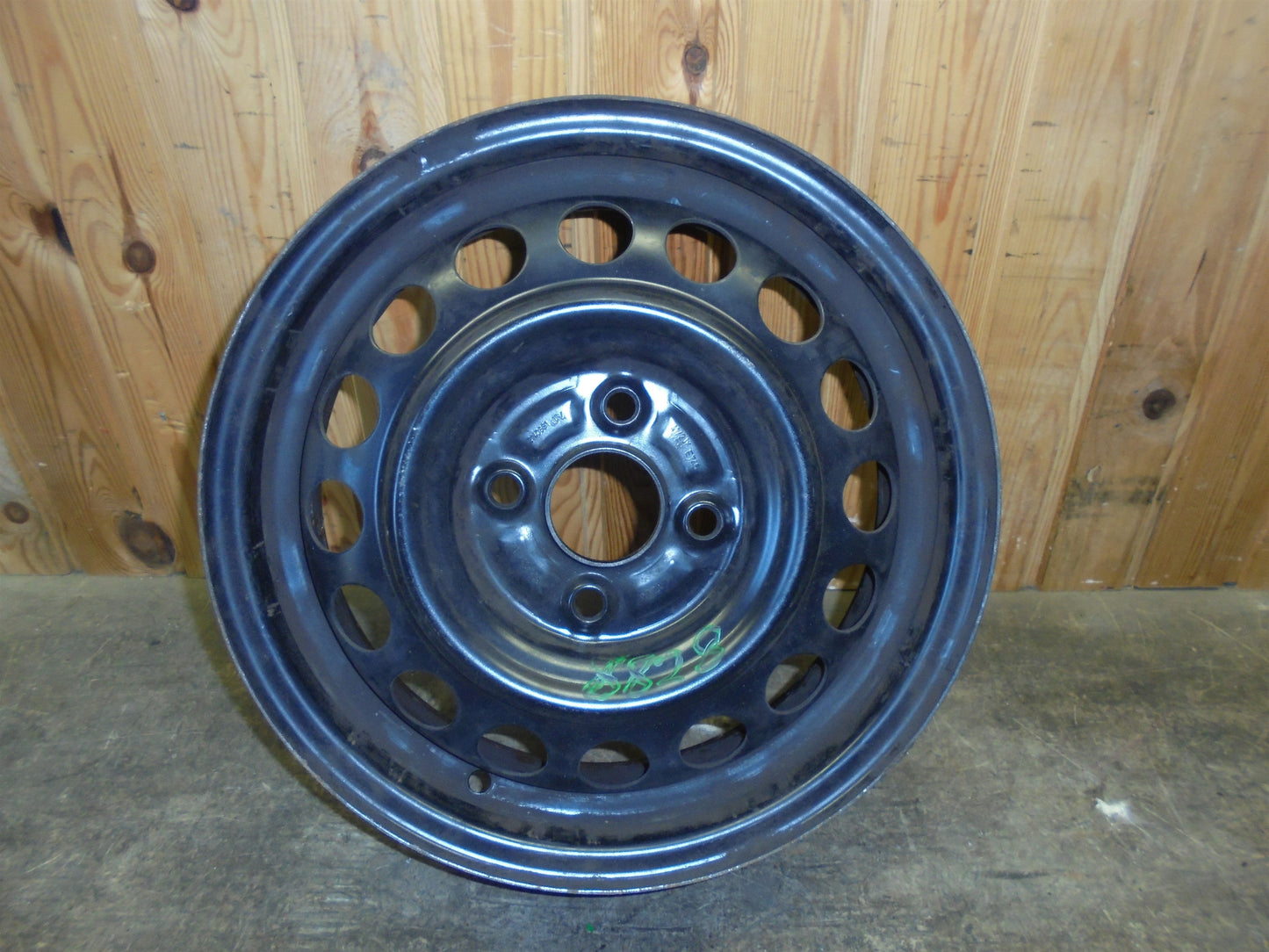 Opel Agila A Fælg Med OEM Nr. Ophugger Fra Opel Ophugger