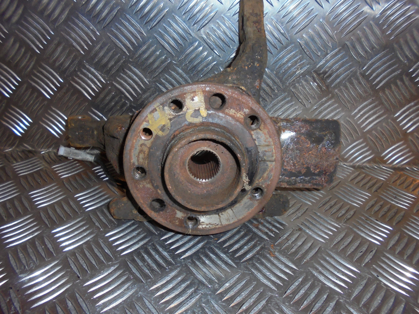 Opel Zafira B Spindel For V Med OEM Nr. Ophugger Fra Opel Ophugger