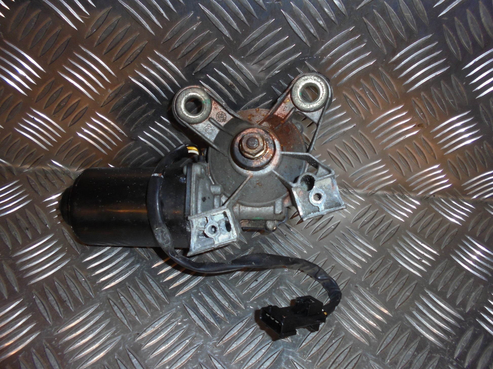 Opel Vectra C Viskermotor Med OEM Nr. Ophugger Fra Opel Ophugger