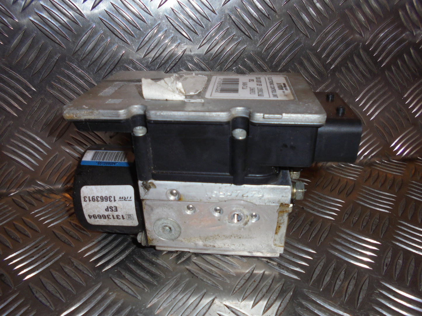 Opel Vectra C Abs Pumpe Med OEM Nr. 13509215 Fra Opel Ophugger