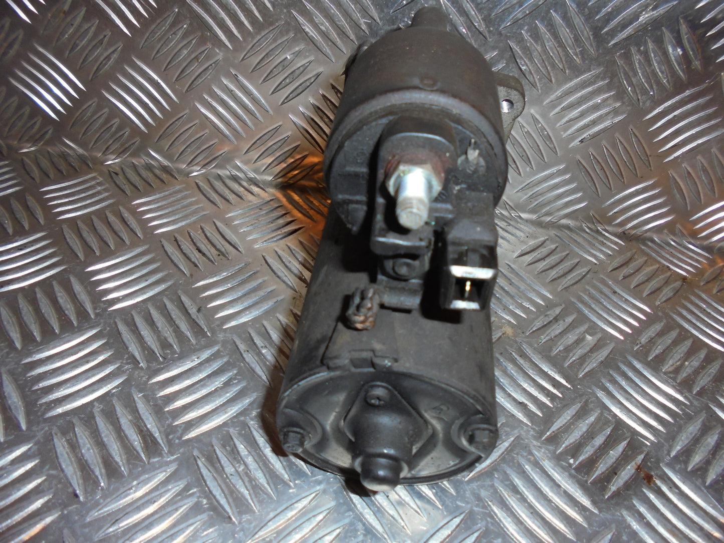 VW Polo 3 5D 6N Starter Med OEM Nr. 0001121001 Fra VW Ophugger