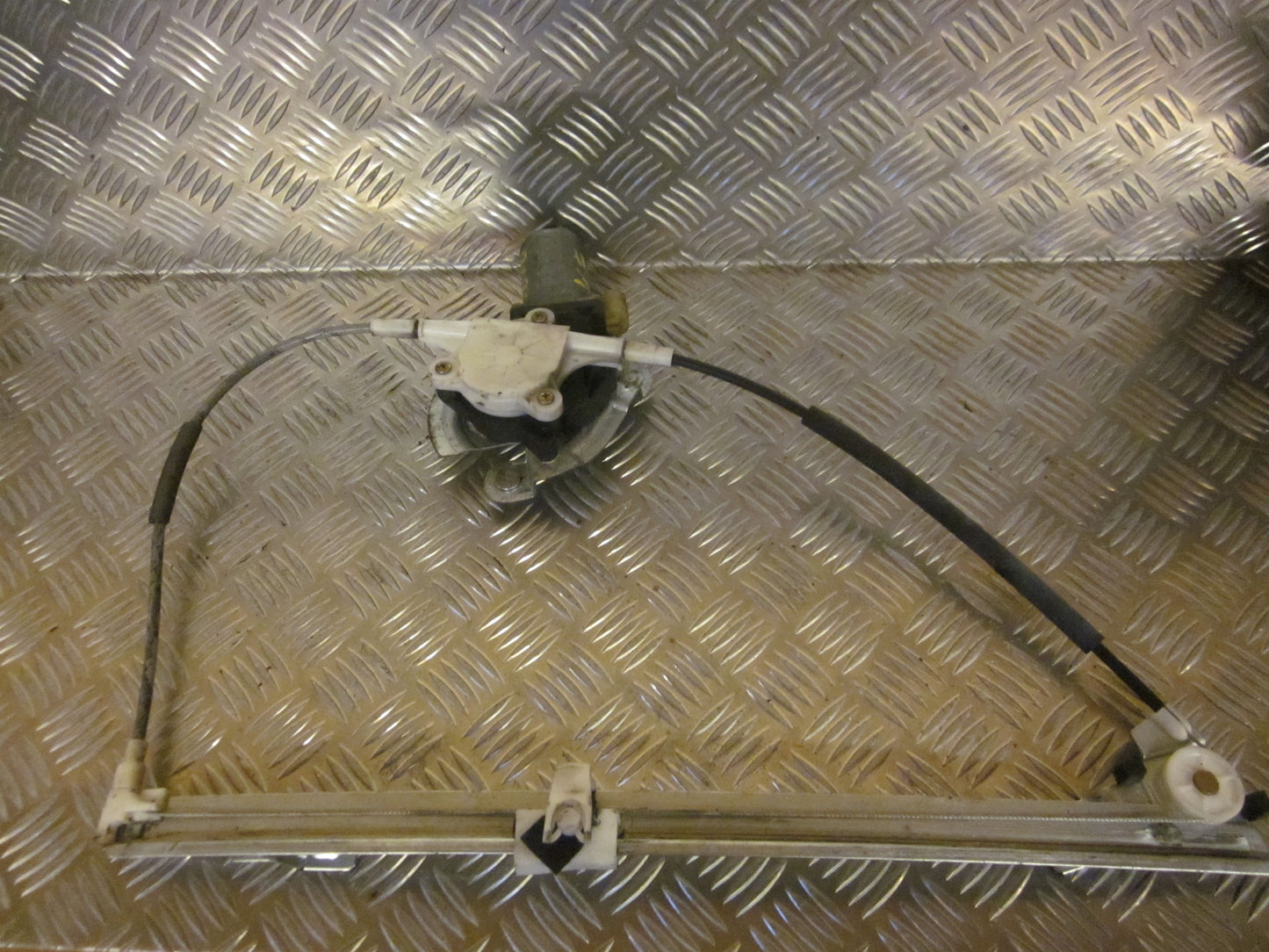 Renault Megane Rudemotor - Rudehejs Med OEM Nr. Ophugger Fra Renault Ophugger