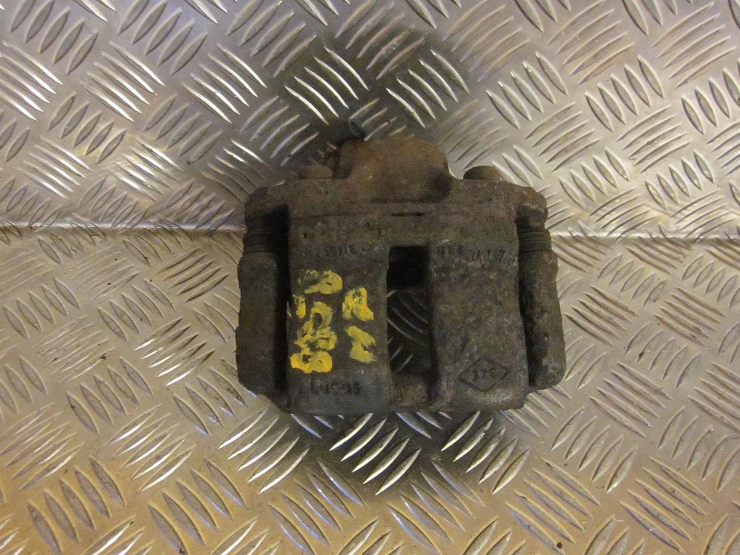 Renault Megane Bremsekaliber HF Med OEM Nr. Ophugger Fra Renault Ophugger