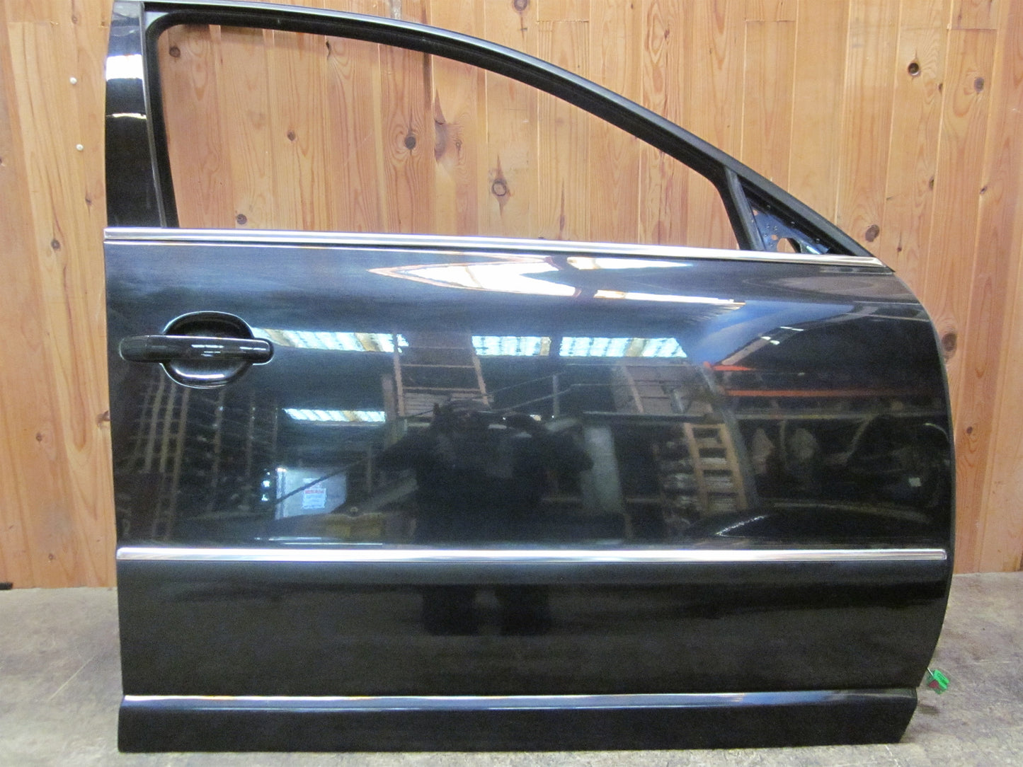 Skoda Superb Fordør H Med OEM Nr. 3B4831052BF Fra Skoda Ophugger
