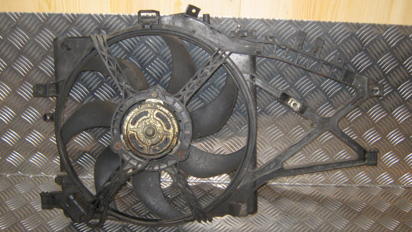 Opel Combo C Kølerblæser El Med OEM Nr. Ophugger Fra Opel Ophugger