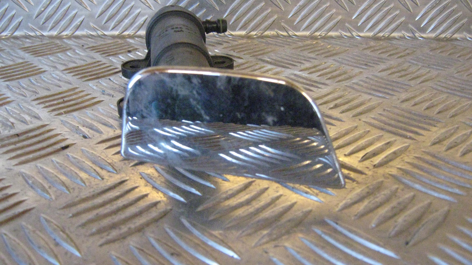 Skoda Superb Sprinklerdyse Med OEM Nr. 3U0955979 Fra Skoda Ophugger