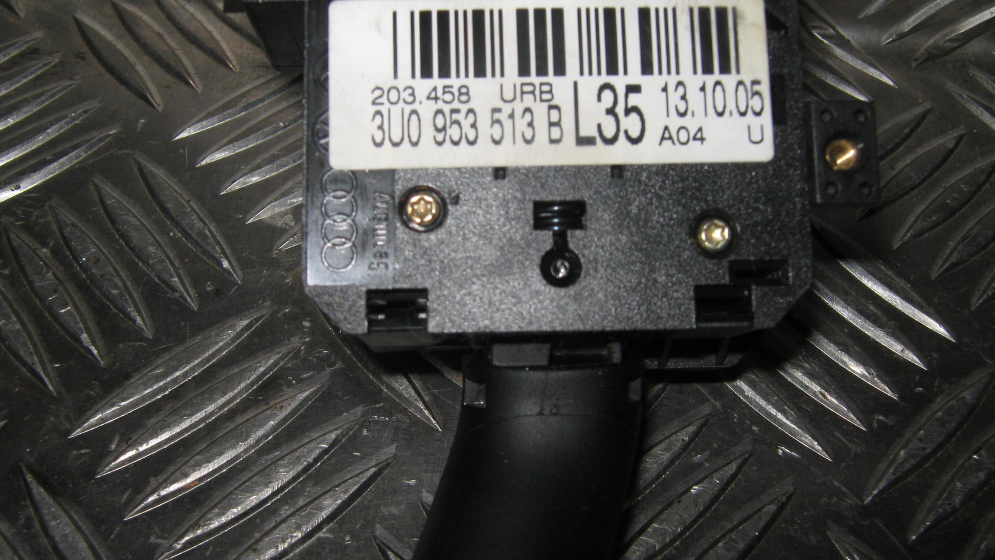 Skoda Superb Kontakt Blink Med OEM Nr. 3U0953513B Fra Skoda Ophugger