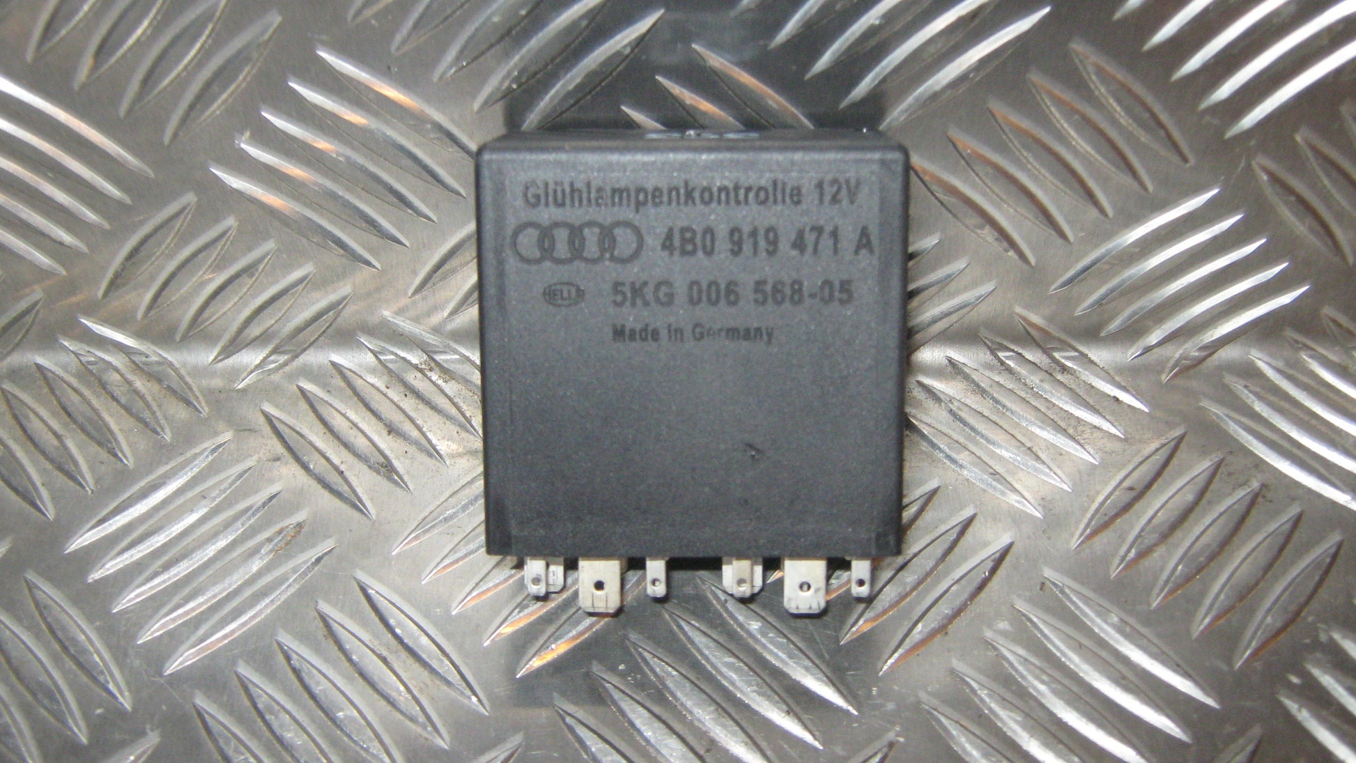 Skoda Superb Relæ Forvarmer Med OEM Nr. 4B0919471A Fra Skoda Ophugger