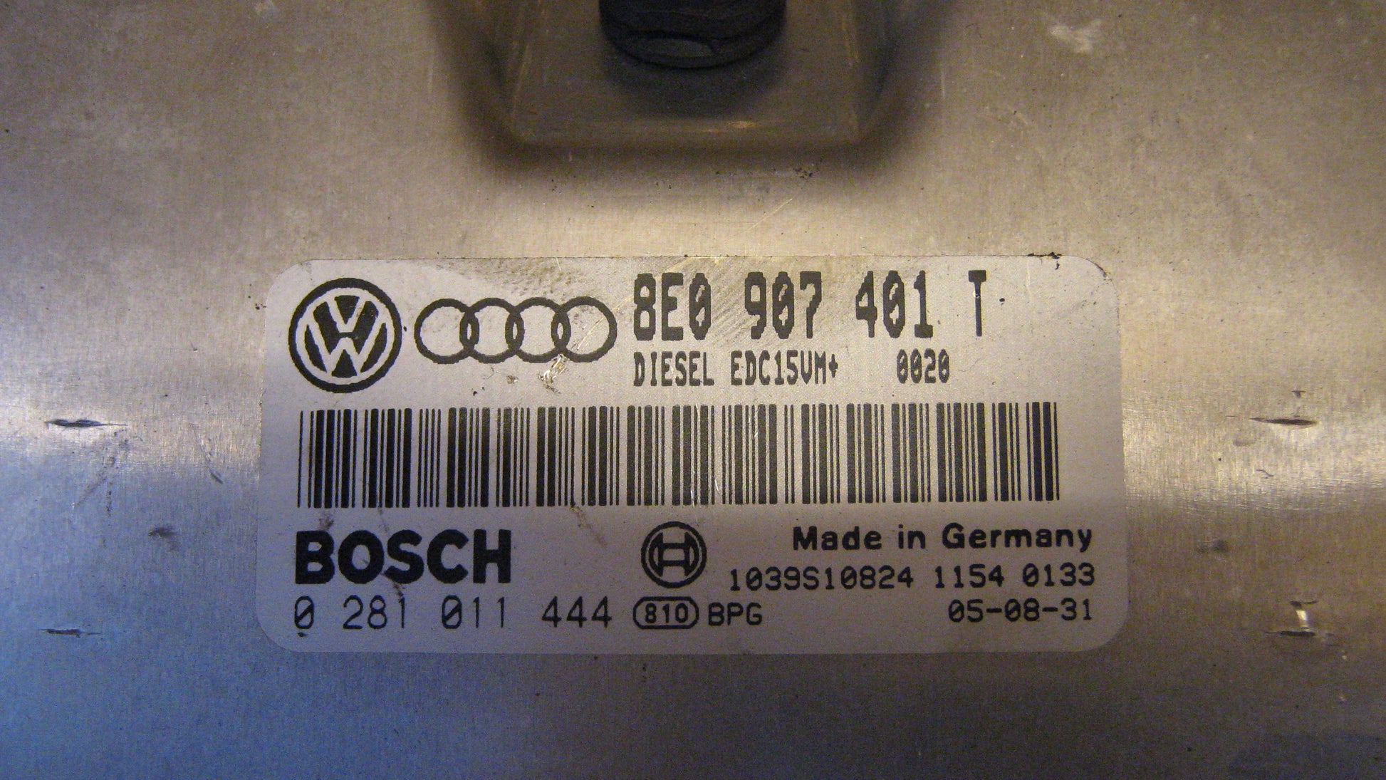 Skoda Superb Motorstyring - Motorstyreboks - Injection Elboks Med OEM Nr. 8E0907401T Fra Skoda Ophugger