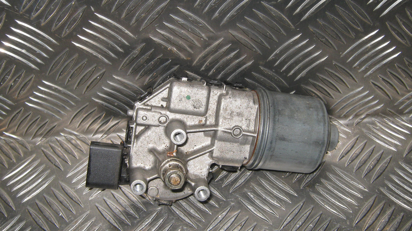 Skoda Superb Viskermotor Med OEM Nr. 3B1955113D Fra Skoda Ophugger