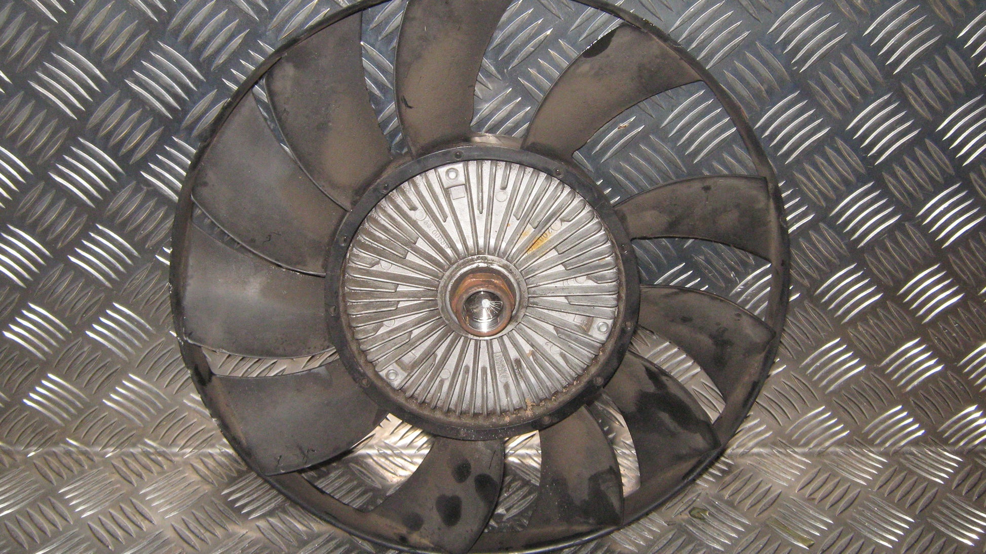 Skoda Superb Ventilatorvinge Med OEM Nr. 059121301A Fra Skoda Ophugger