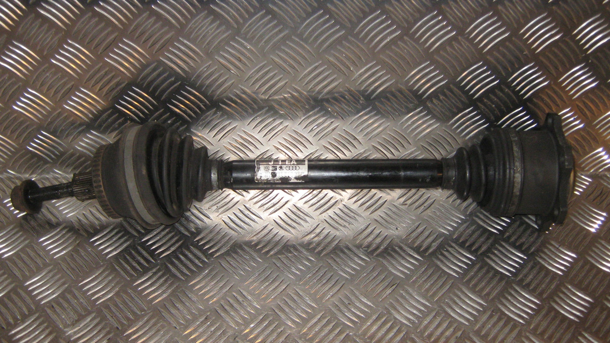 Skoda Superb Trækaksel For V Med OEM Nr. 8D0407453CX Fra Skoda Ophugger
