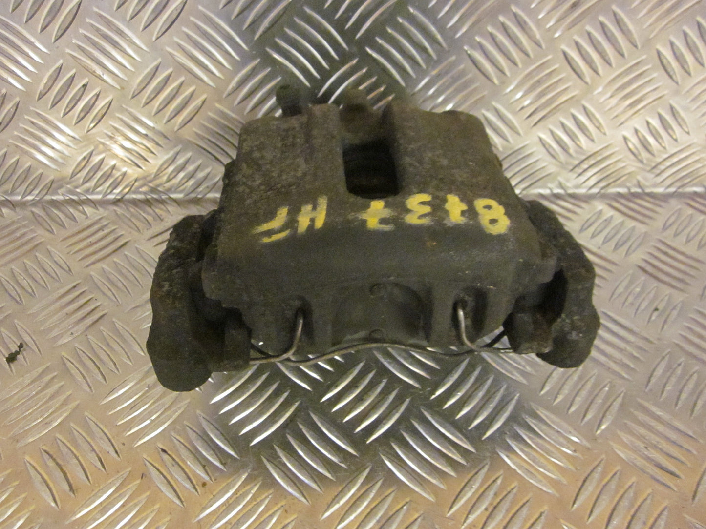 Volvo 70 Serie Bremsekaliber HF Med OEM Nr. Ophugger Fra Volvo Ophugger