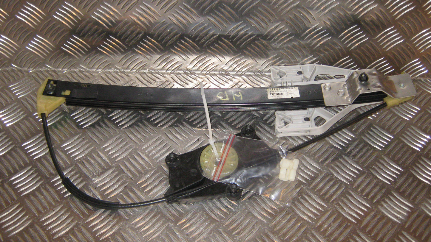Audi A4 8K Rudemotor - Rudehejs Med OEM Nr. 8K0839462A Fra Audi Ophugger