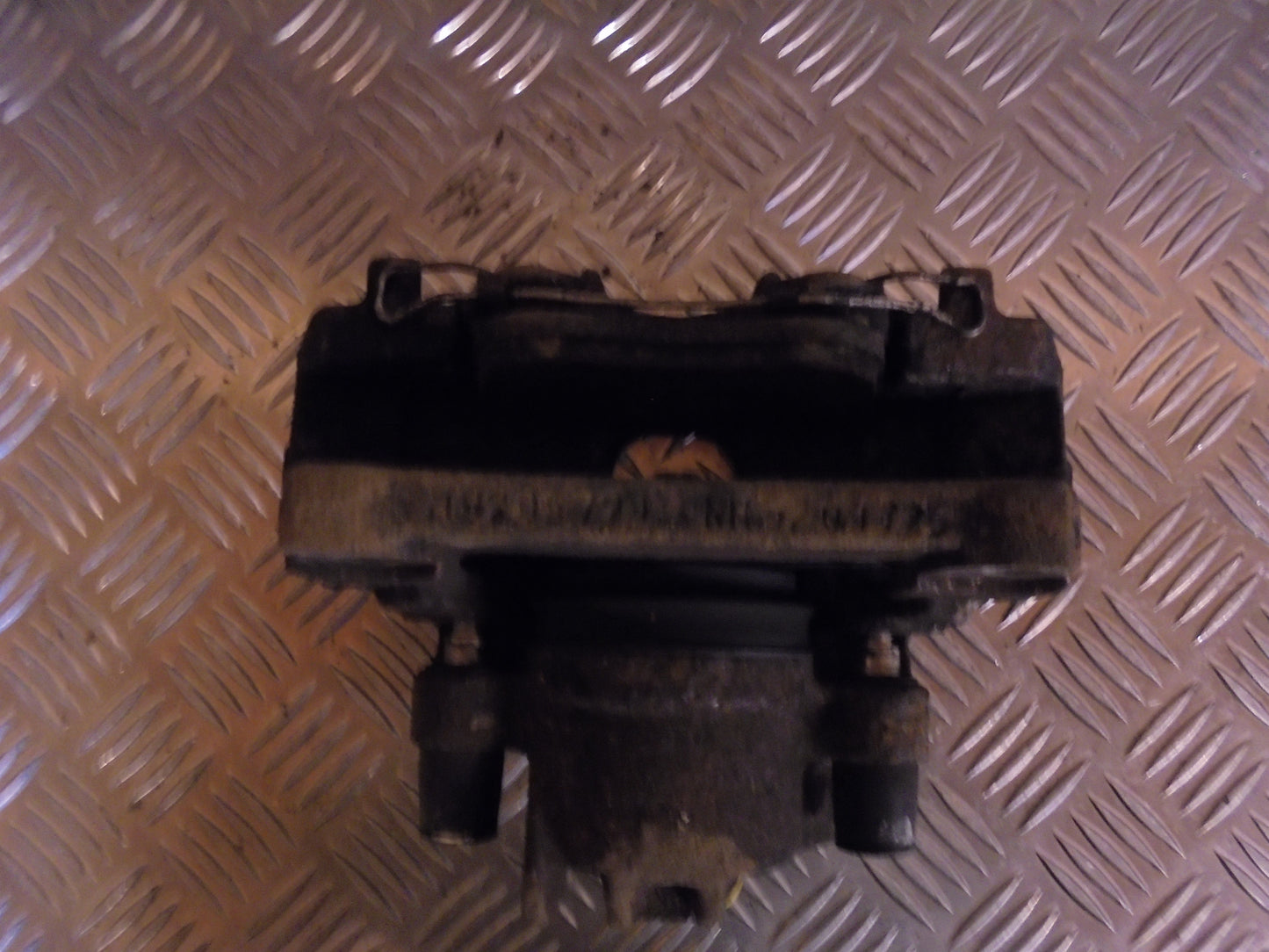 Volvo V70 Bremsekaliber VF Med OEM Nr. Ophugger Fra Volvo Ophugger