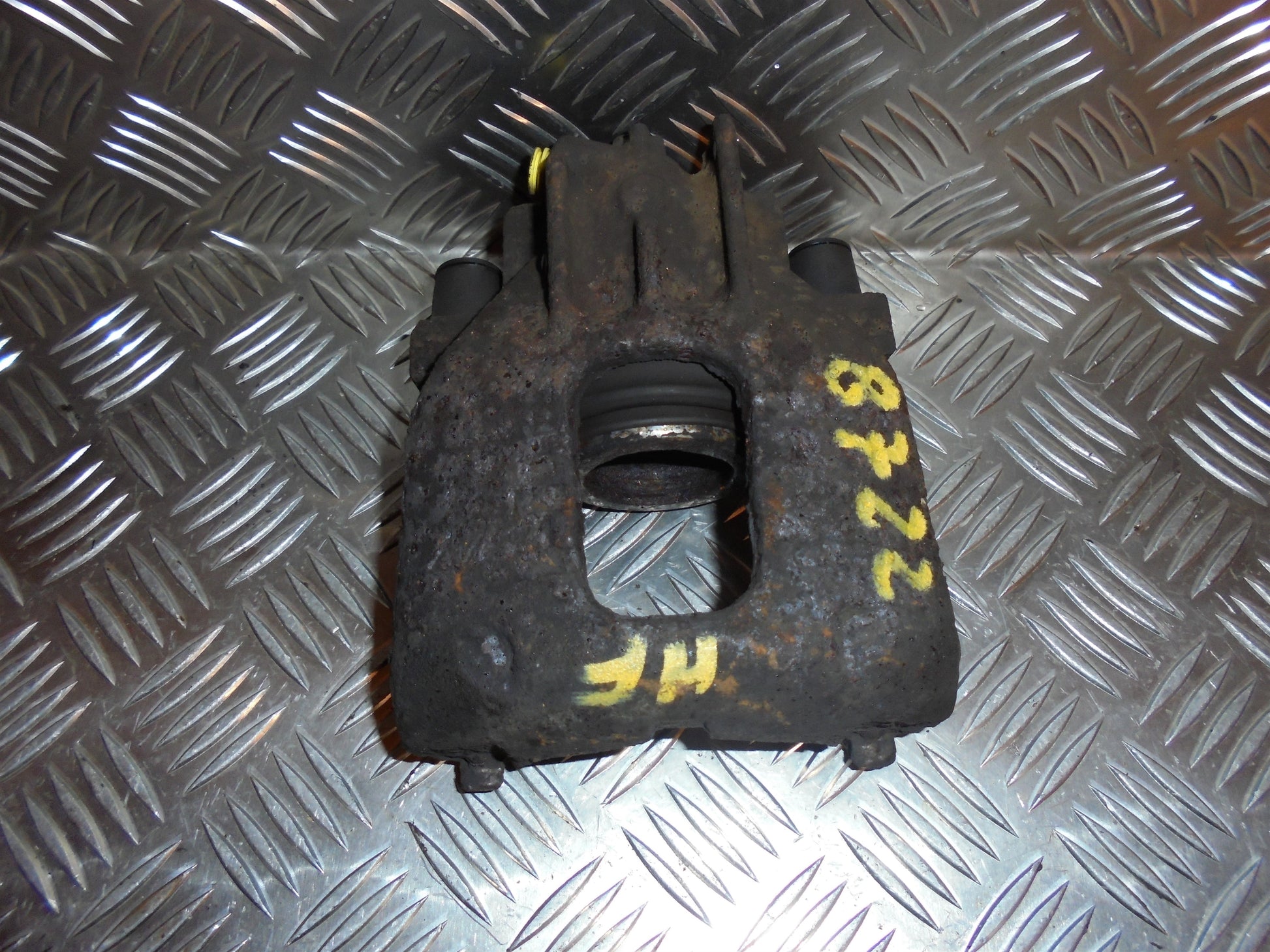 Ford Focus Bremsekaliber HF Med OEM Nr. Ophugger Fra Ford Ophugger