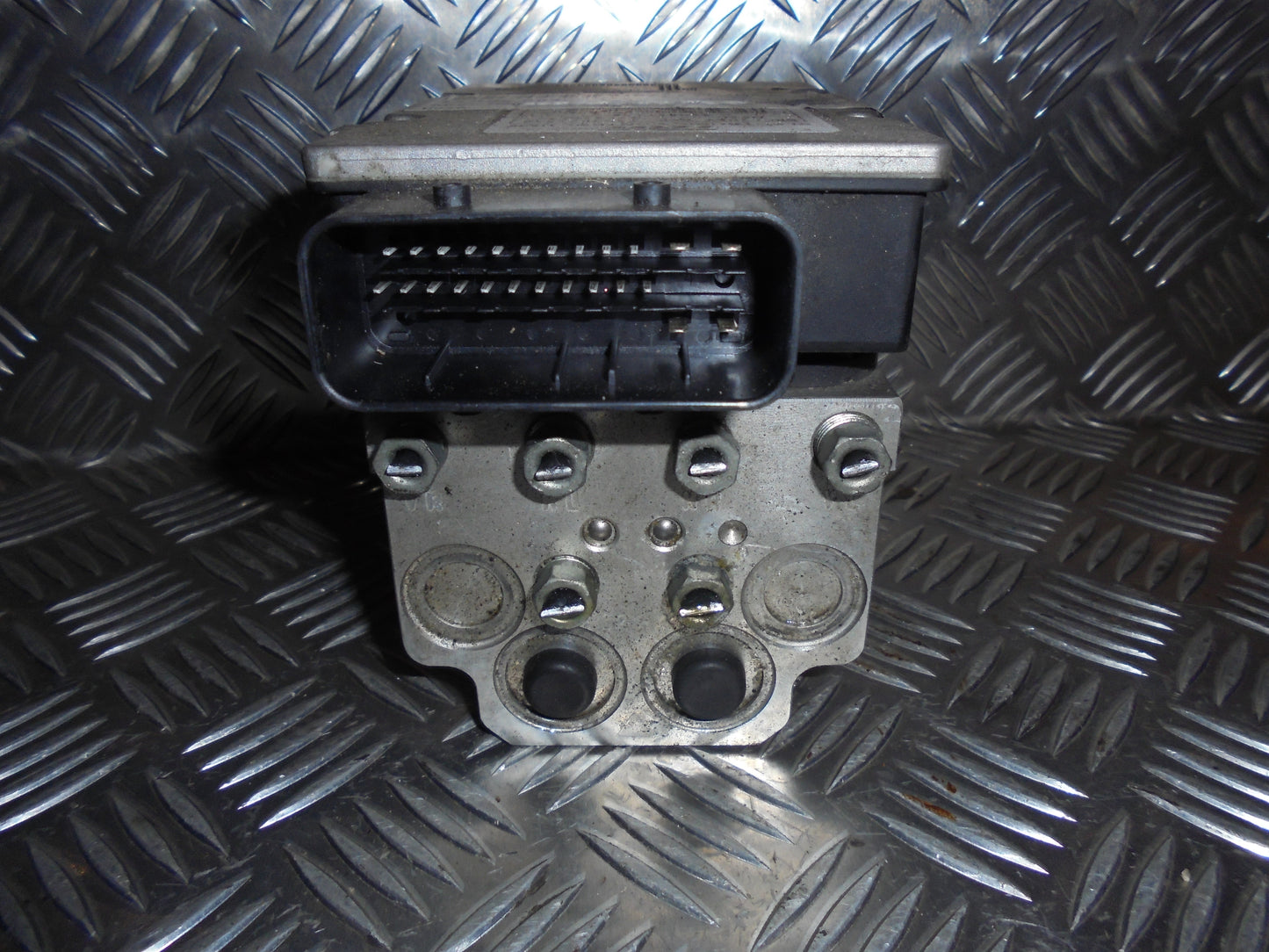 Opel Vectra C Abs Pumpe Med OEM Nr. 13136694 Fra Opel Ophugger