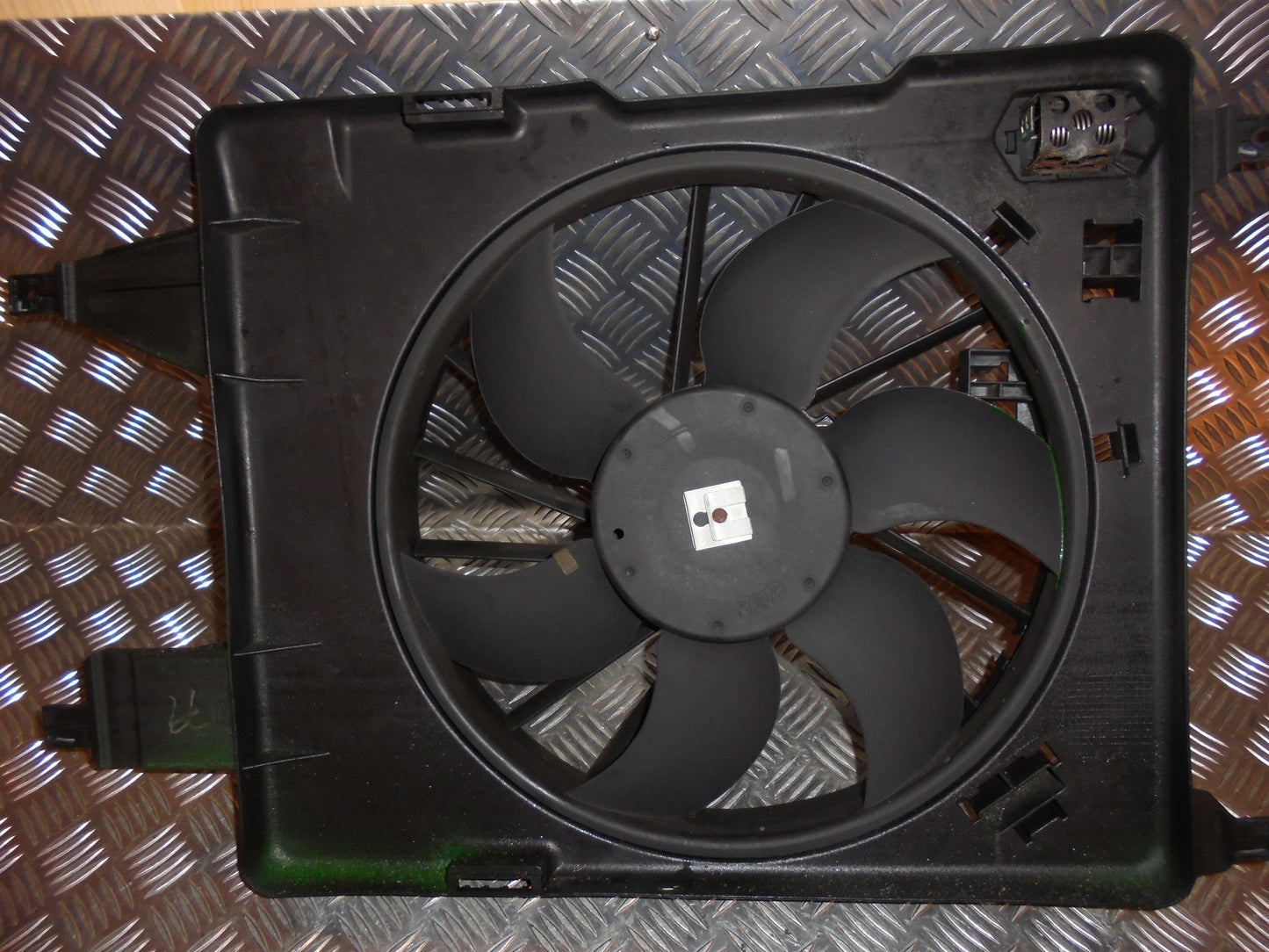 Renault Megane 2 Kølerblæser El Med OEM Nr. Ophugger Fra Renault Ophugger