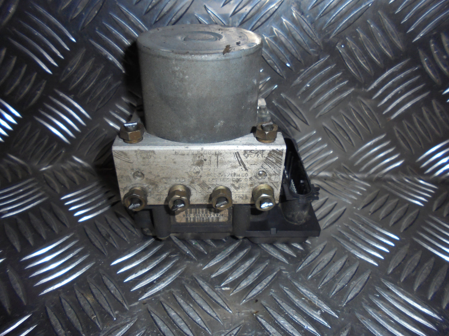 Renault Megane 2 Abs Pumpe Med OEM Nr. 8200377455 Fra Renault Ophugger