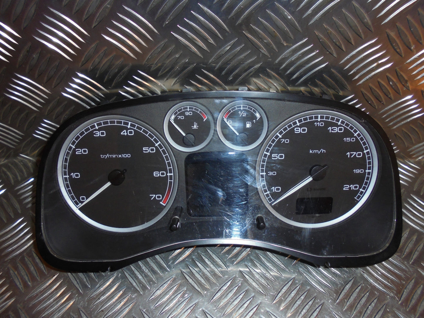 Peugeot 307 Elek. Drev Instr Med OEM Nr. Ophugger Fra Peugeot Ophugger