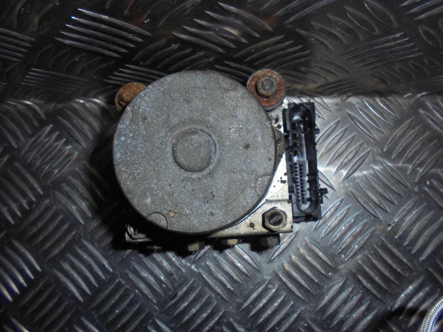 Peugeot 307 Abs Pumpe Med OEM Nr. 0265231302 Fra Peugeot Ophugger
