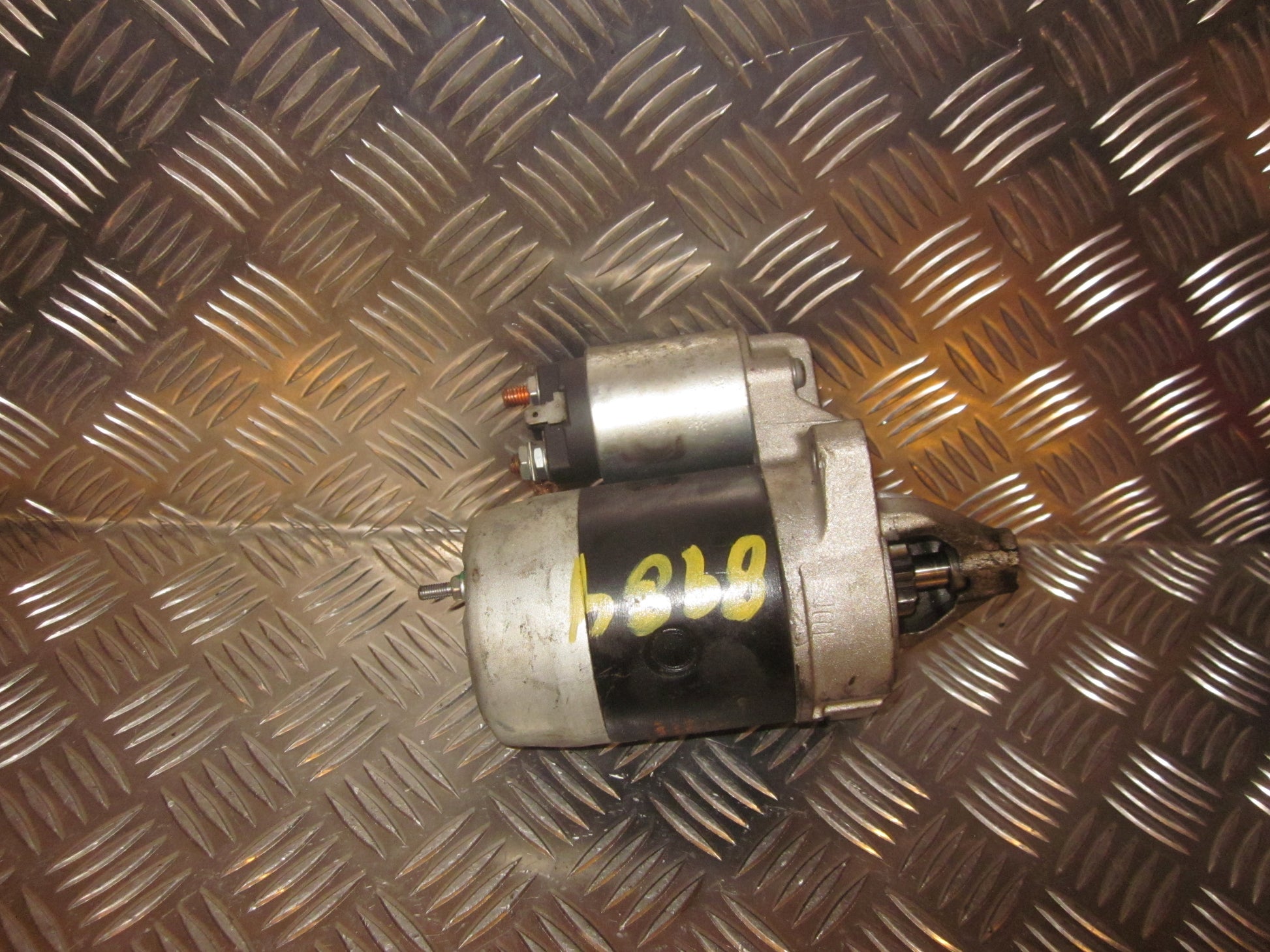 Kia Clarus Starter Med OEM Nr. 0K90018X00 Fra Kia Ophugger