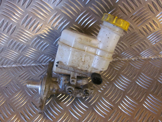 Ford Ka Bremsehovedcylinder Med OEM Nr. Ophugger Fra Ford Ophugger