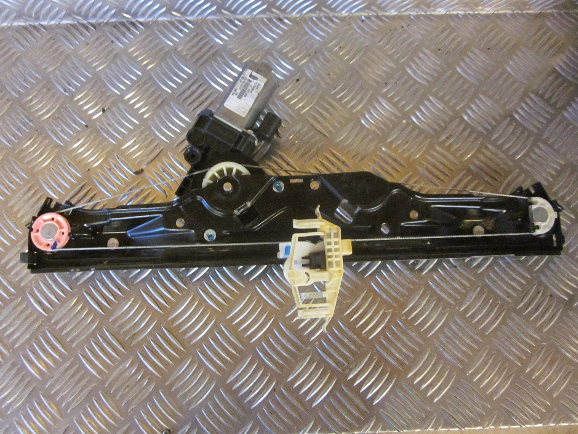 Ford Ka Rudemotor - Rudehejs Med OEM Nr. Ophugger Fra Ford Ophugger
