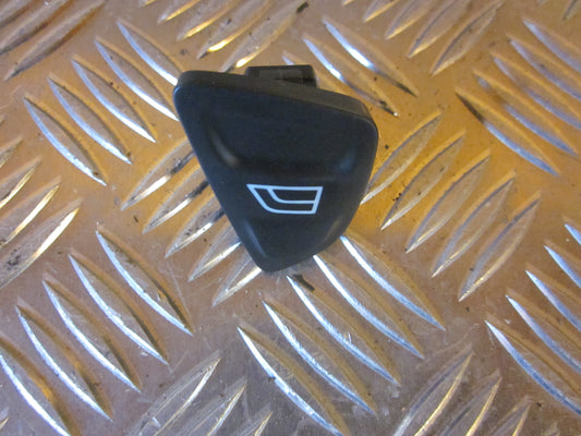 Ford Ka Kontakt Rudehejs Med OEM Nr. Ophugger Fra Ford Ophugger