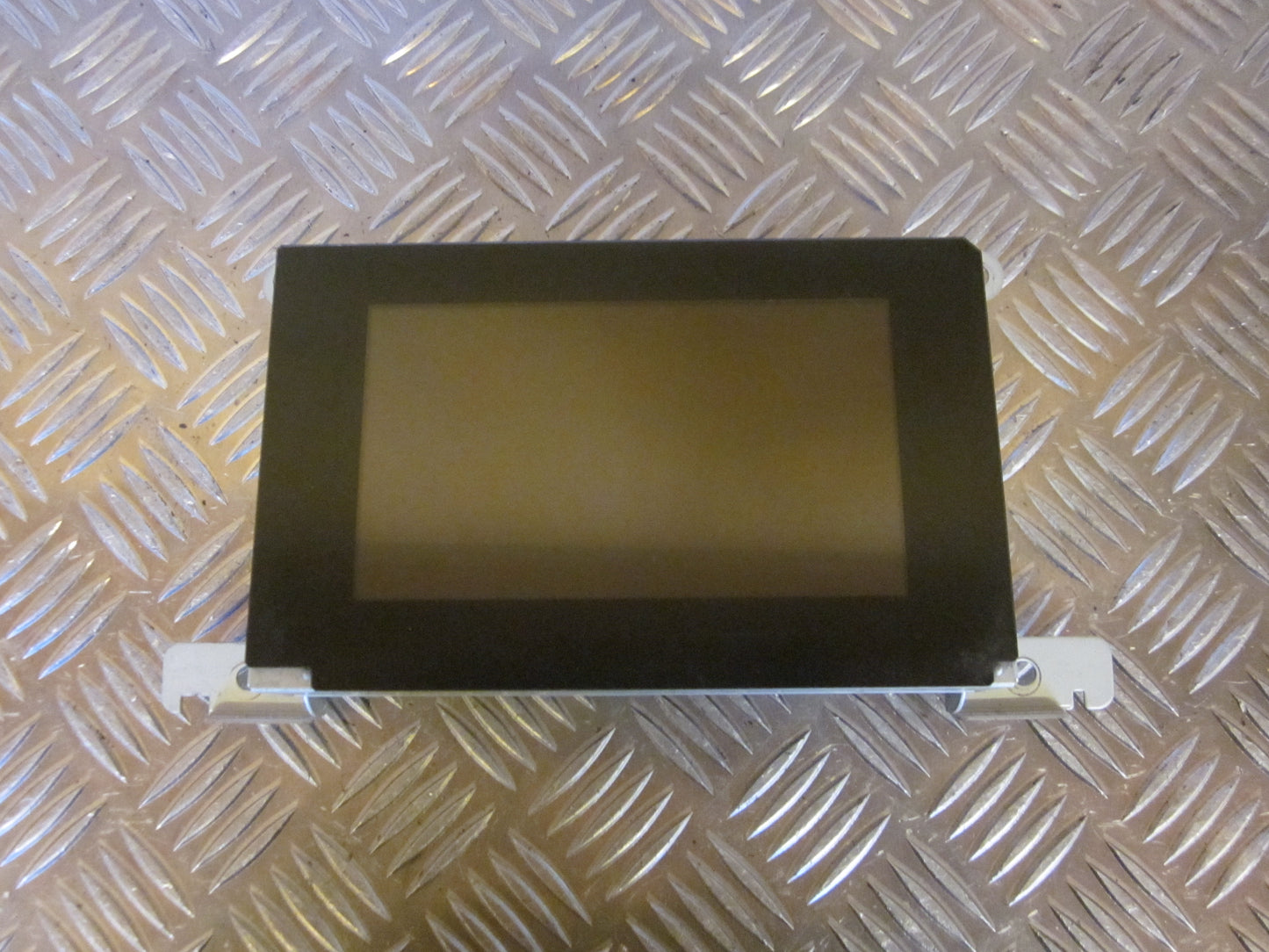 Nissan Primera P12 Radio, Multi Display Med OEM Nr. Ophugger Fra Nissan Ophugger