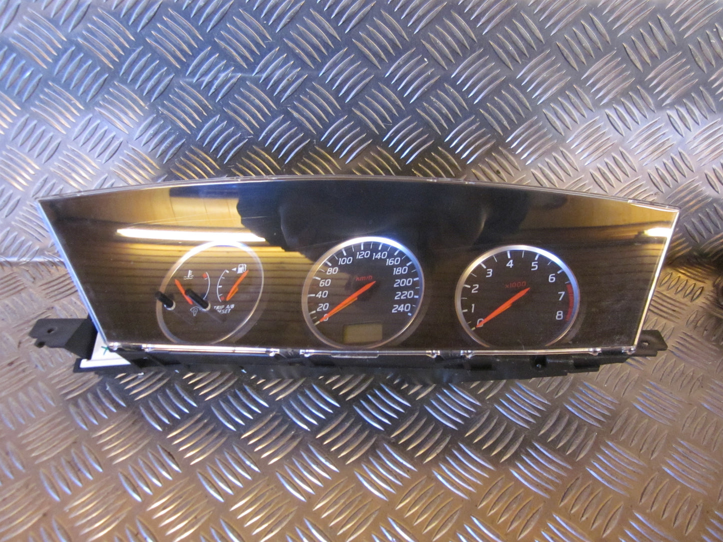 Nissan Primera P12 Speedometer - Instrument Med OEM Nr. Ophugger Fra Nissan Ophugger