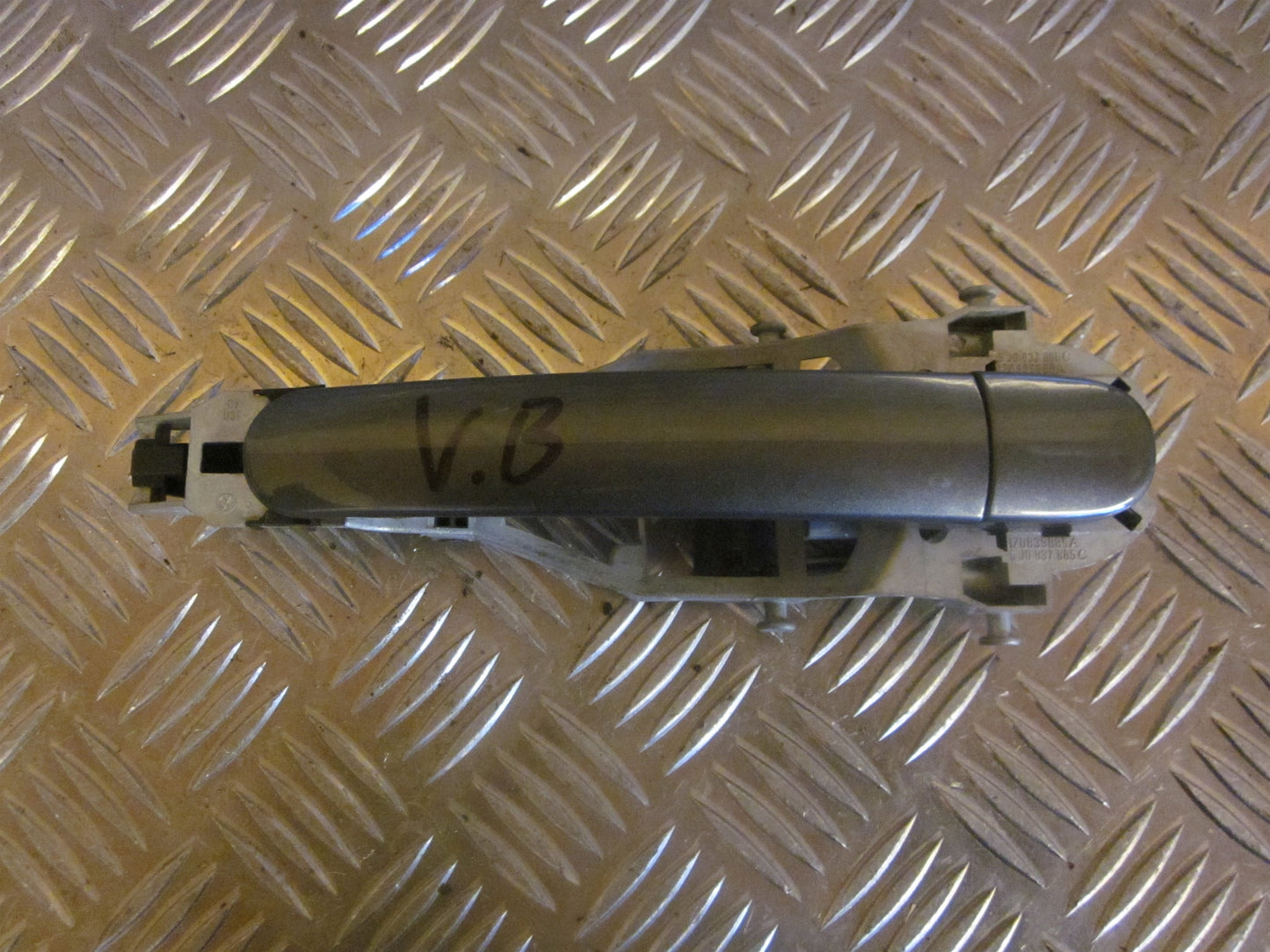 Skoda Octavia Håndtag Udvendig Med OEM Nr. Ophugger Fra Skoda Ophugger