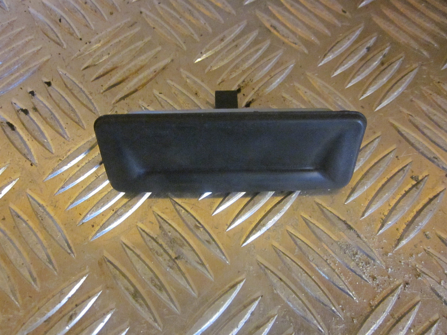 Skoda Octavia Håndtag Udvendig Med OEM Nr. 1Z0827574C Fra Skoda Ophugger