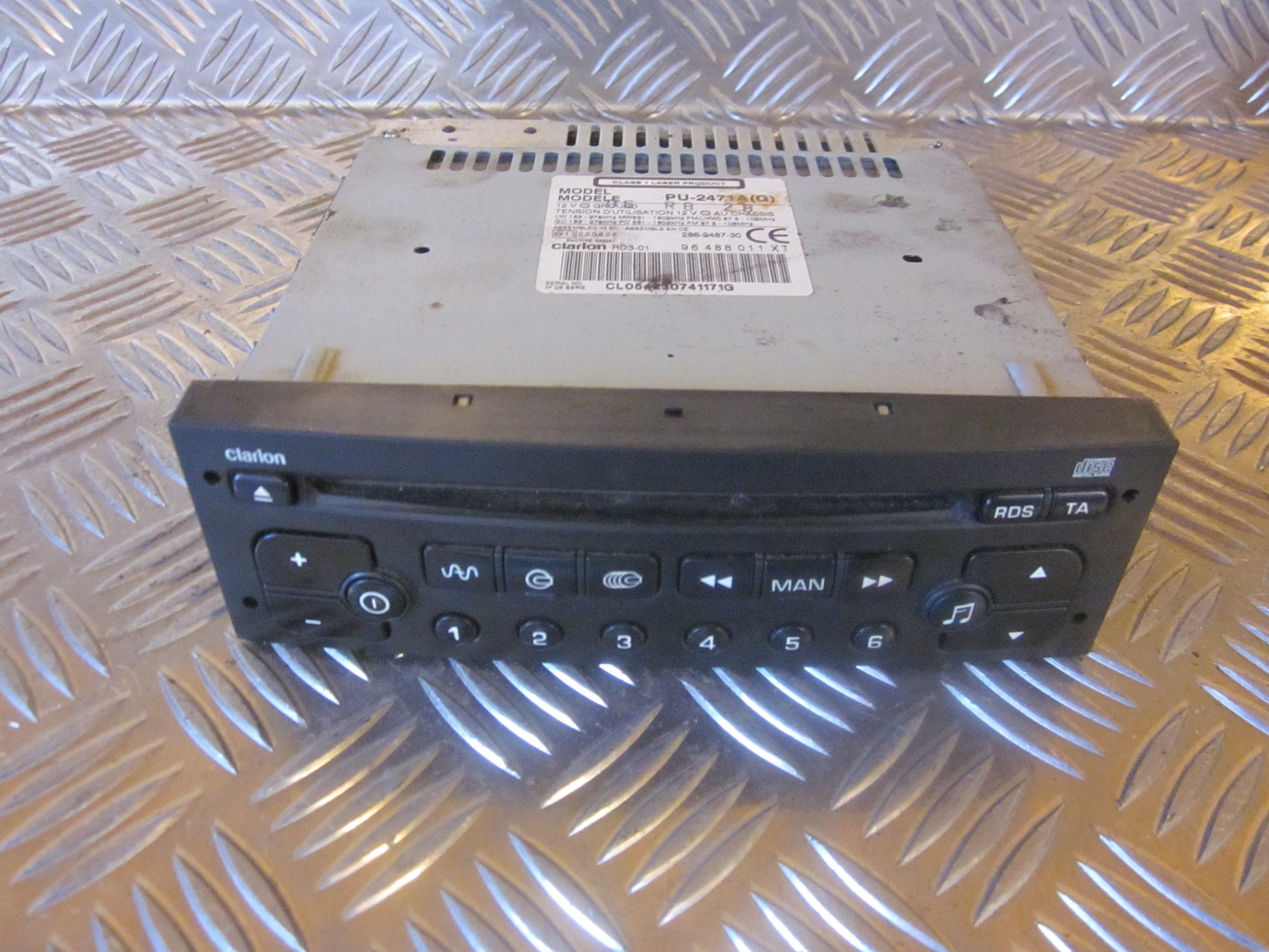 Citroen C3 Radio M/Cd Med OEM Nr. Ophugger Fra Citroen Ophugger