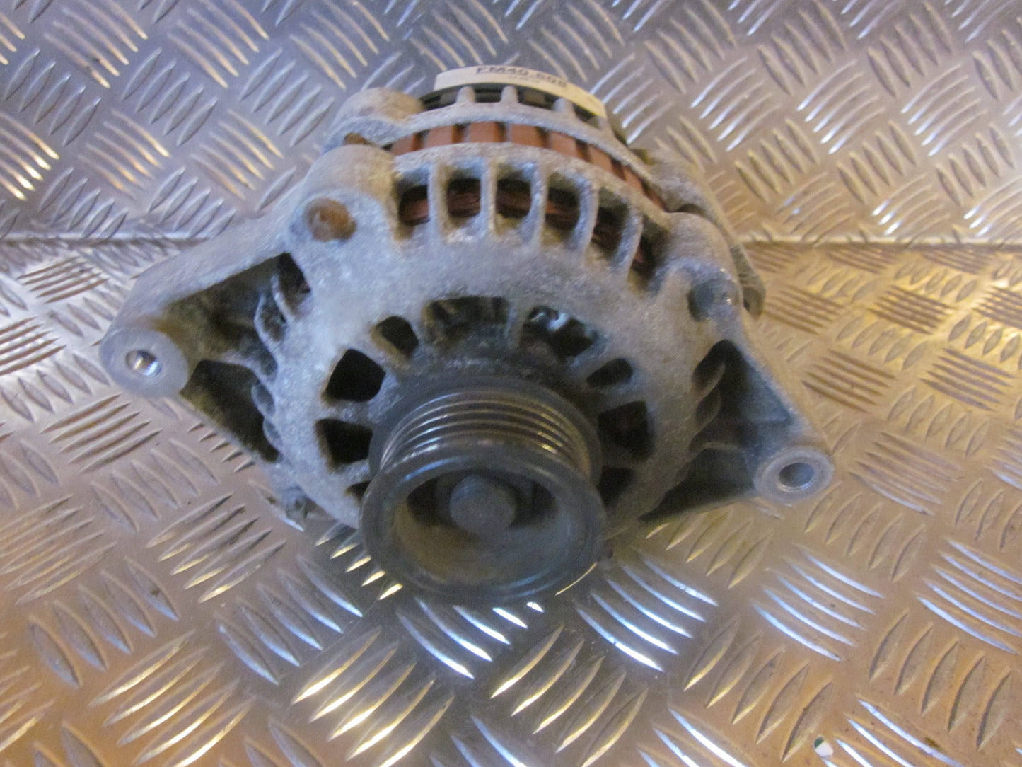 Opel Astra G Generator Med OEM Nr. 93183436 Fra Opel Ophugger