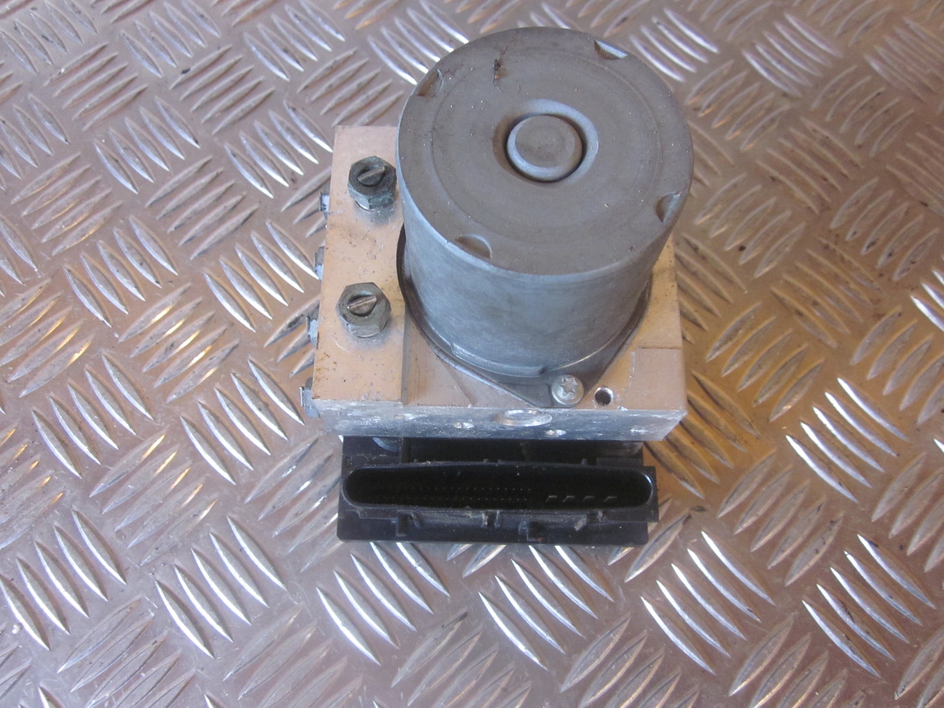 Mercedes A W169 Abs Pumpe Med OEM Nr. 0265234043 Fra Mercedes Ophugger