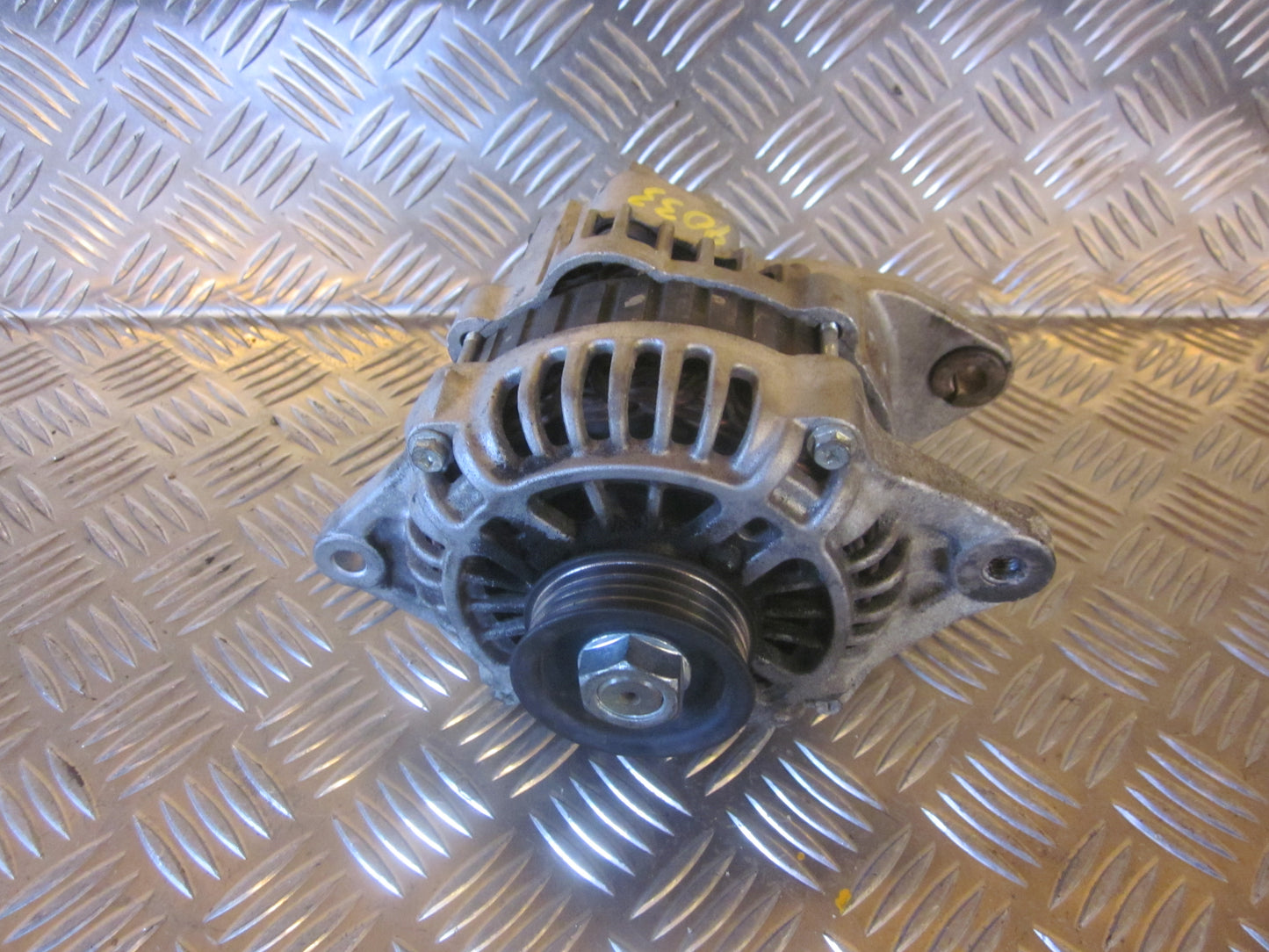 Mazda 323 F 5D BJ14 Generator Med OEM Nr. 0986045551 Fra Mazda Ophugger