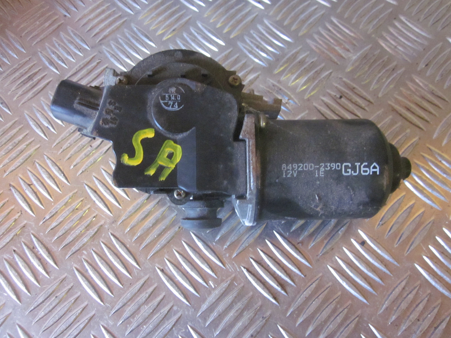 Mazda 6 GG/GY Viskermotor Med OEM Nr. Ophugger Fra Mazda Ophugger
