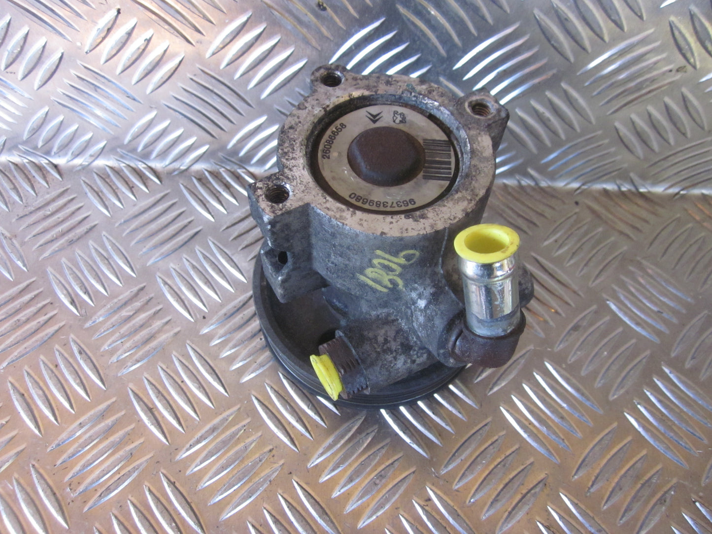 Citroen Saxo Servopumpe Med OEM Nr. Ophugger Fra Citroen Ophugger