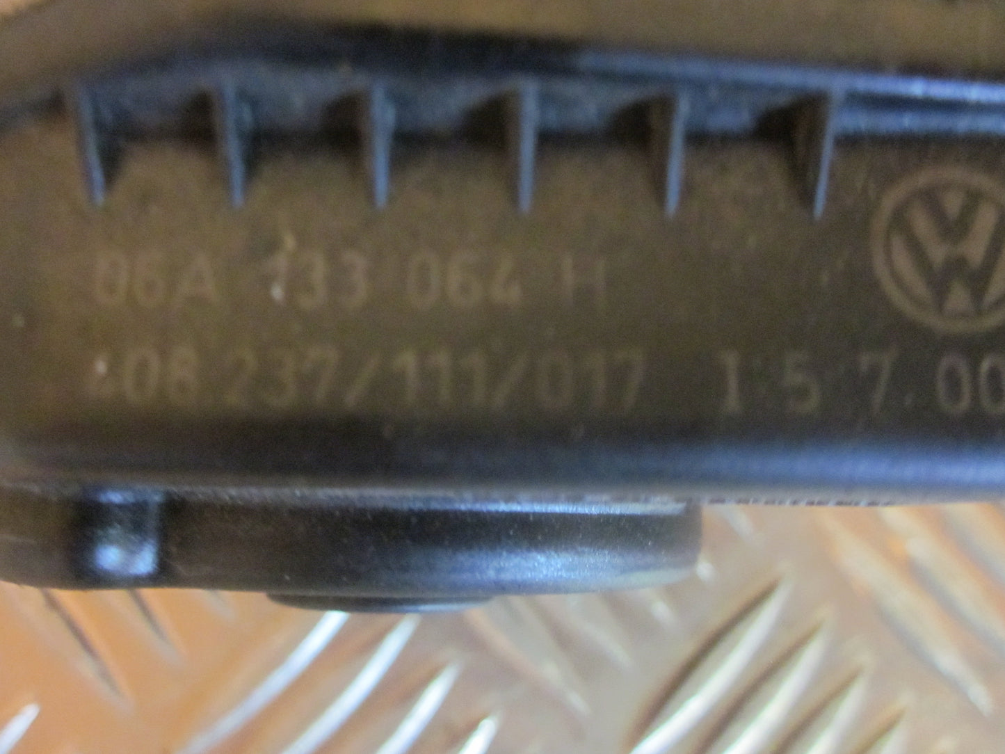 VW Bora 1J Spjældhus Med OEM Nr. Ophugger Fra VW Ophugger
