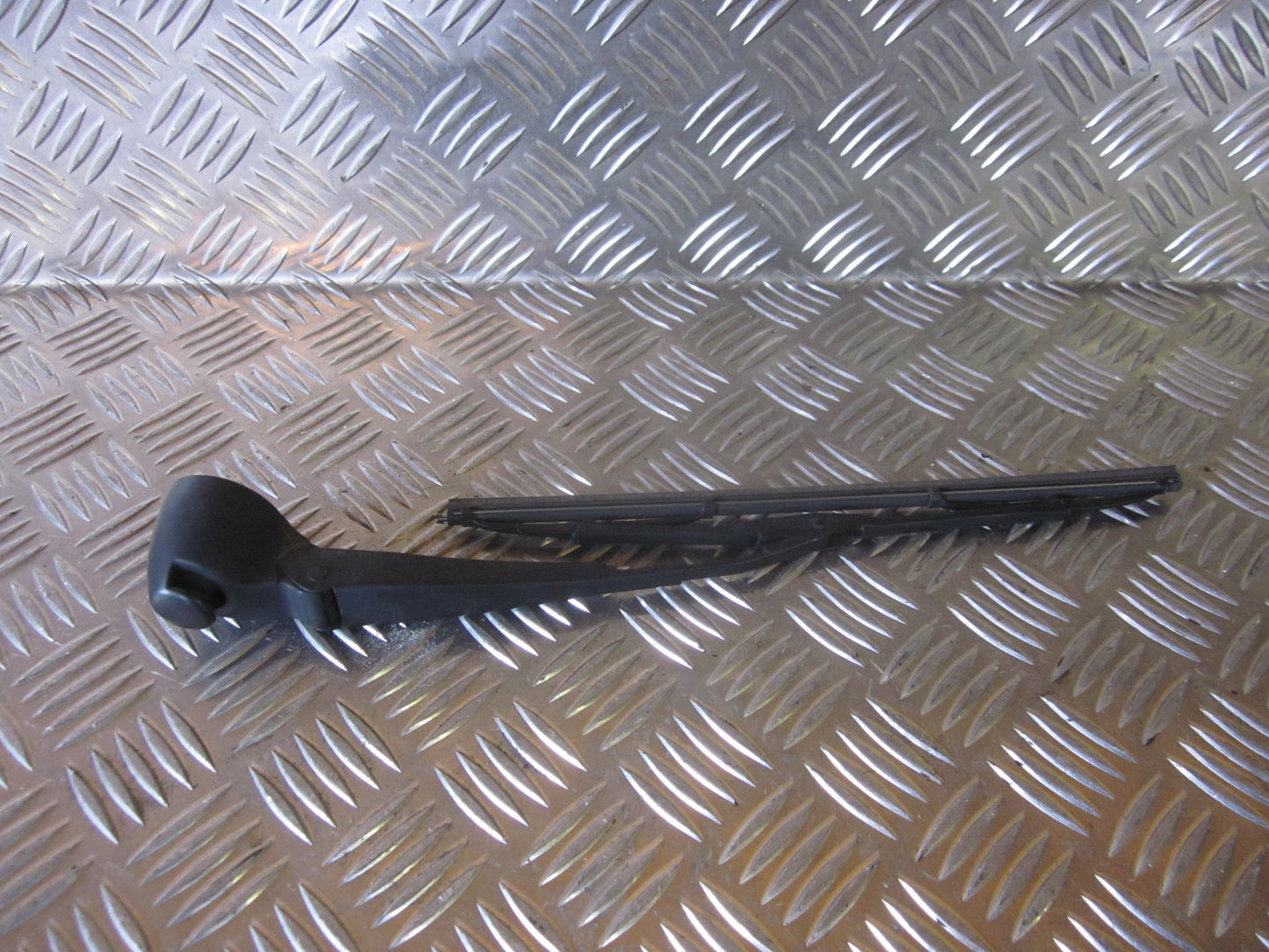 VW Polo Facel. 6N Viskerarm Med OEM Nr. Ophugger Fra VW Ophugger