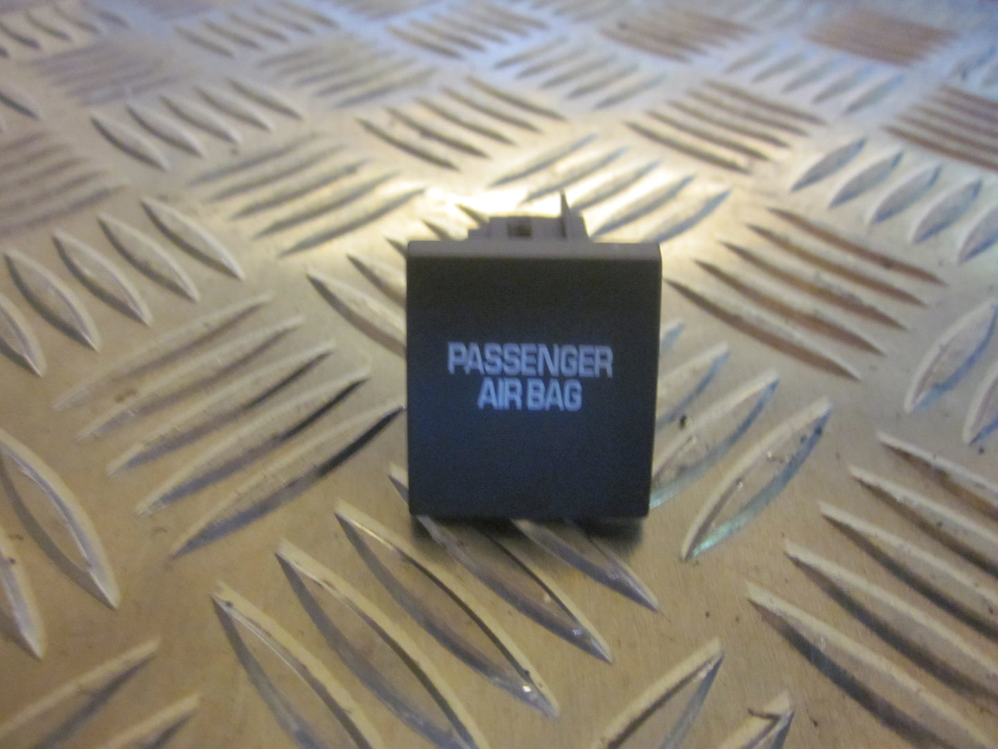 Skoda Fabia Kontakt Diverse Med OEM Nr. 5J0919235A Fra Skoda Ophugger