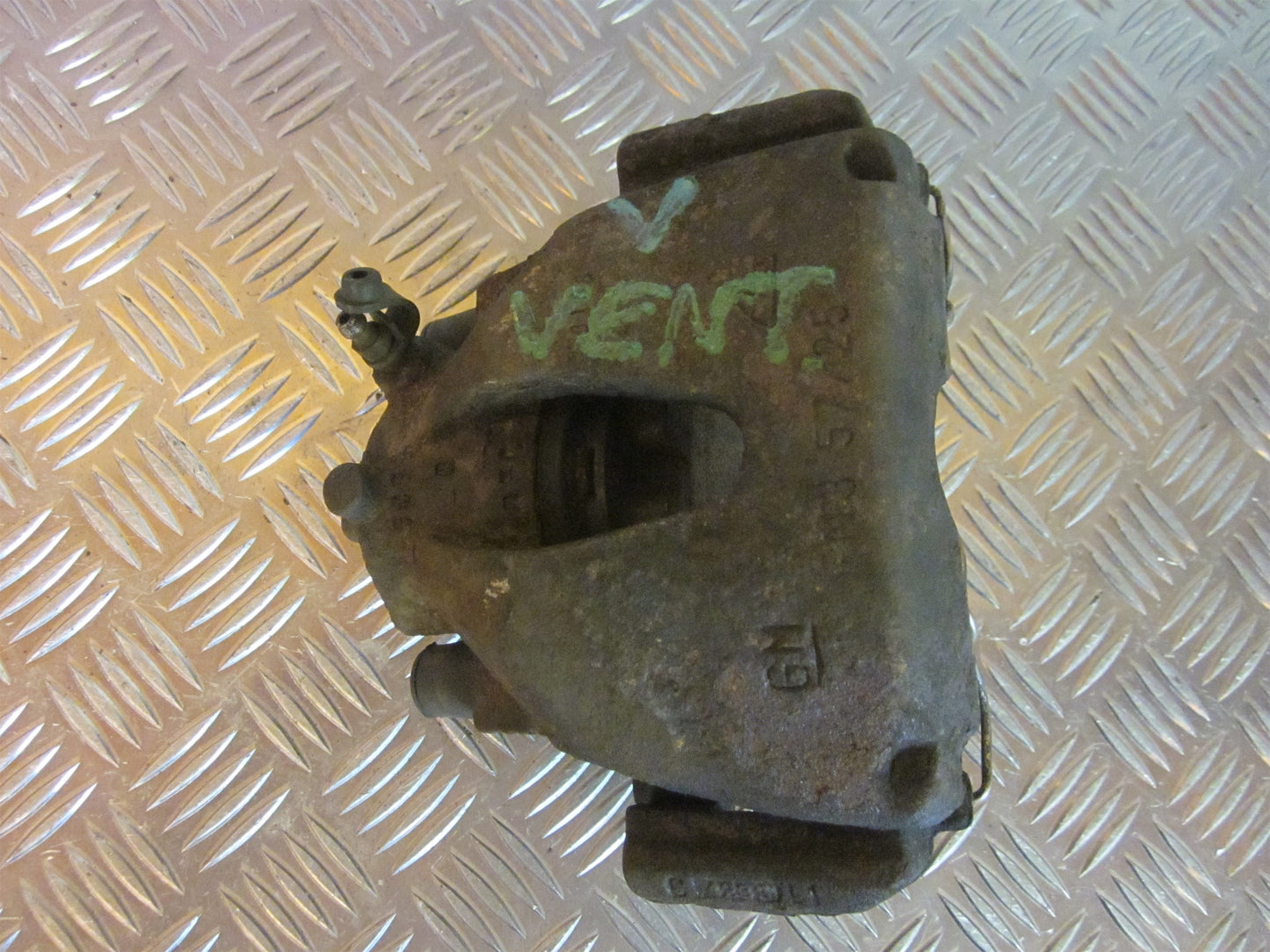 Saab 9‑5 Bremsekaliber VF Med OEM Nr. Ophugger Fra Saab Ophugger