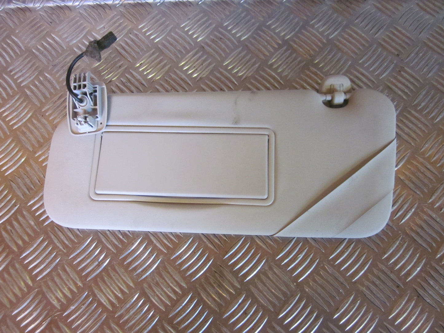 Peugeot 407 Solskærm Med OEM Nr. Ophugger Fra Peugeot Ophugger