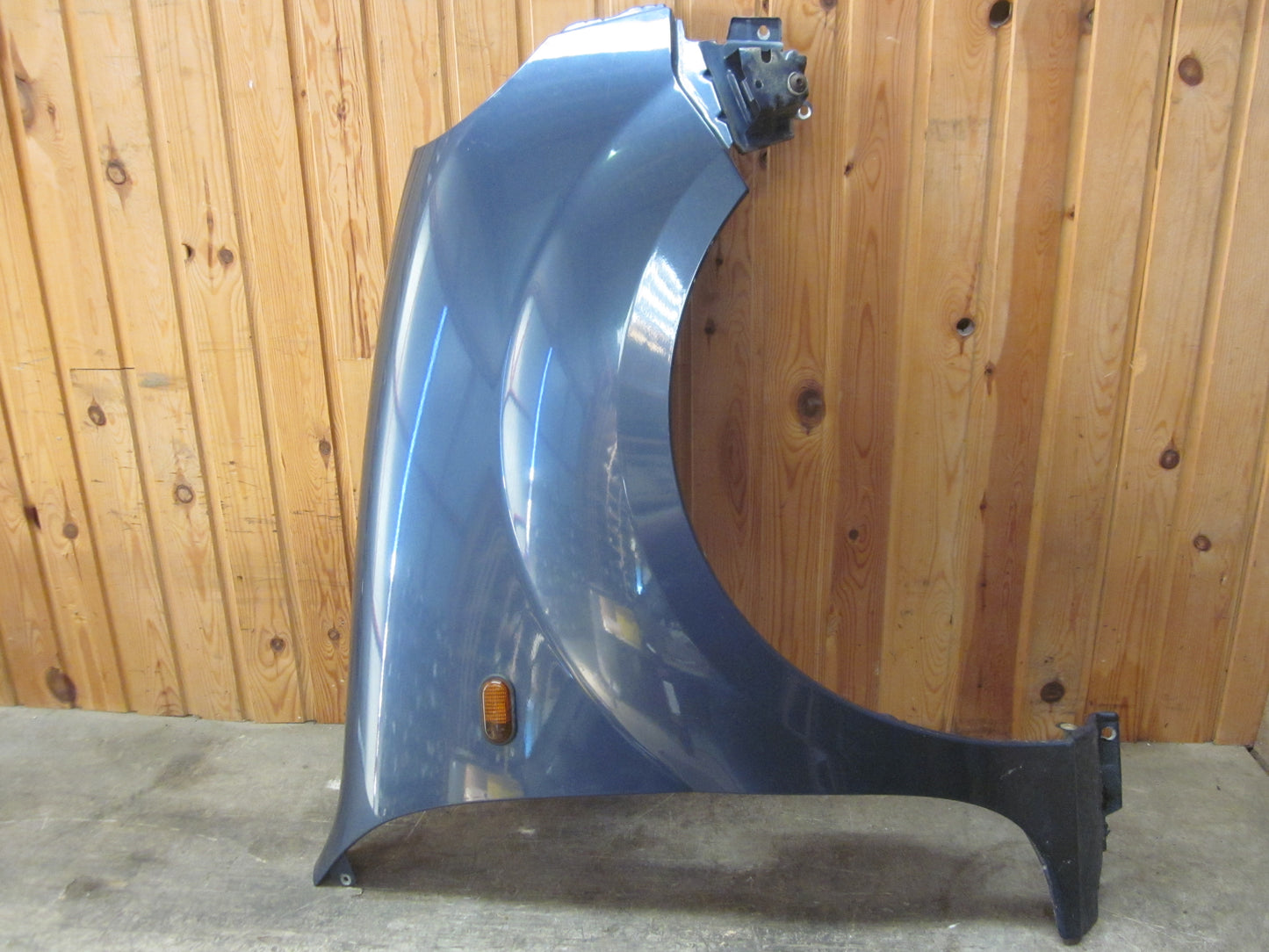 Renault Kangoo 1 Forskærm H Med OEM Nr. 7751718632 Fra Renault Ophugger