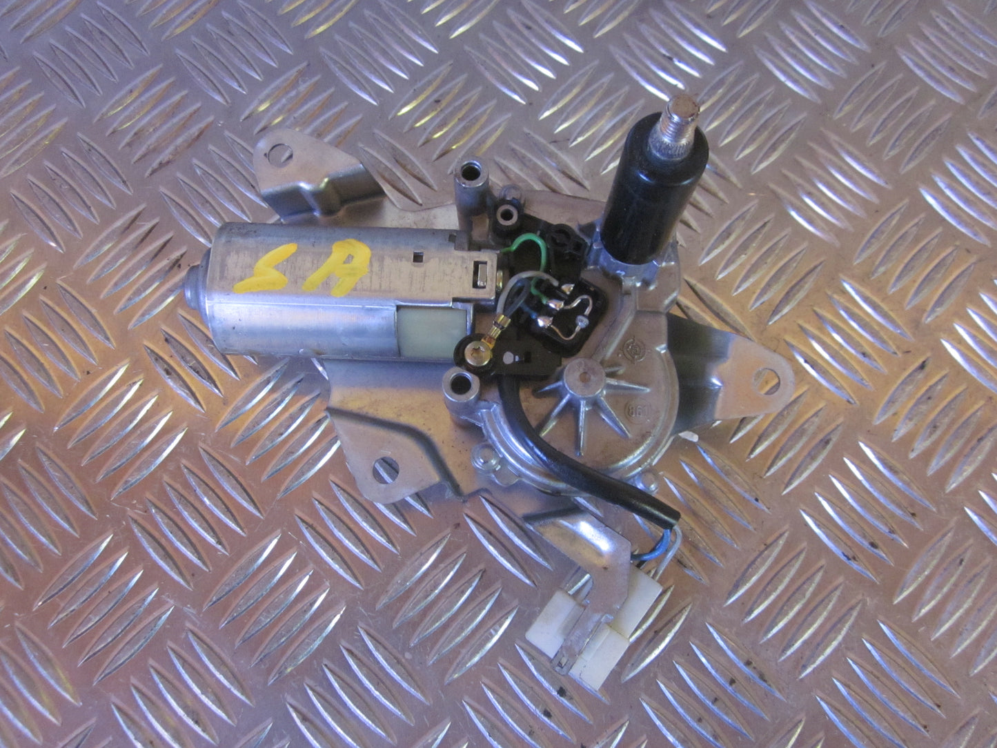 Renault Kangoo 1 Bagrudevisker Motor Med OEM Nr. Ophugger Fra Renault Ophugger
