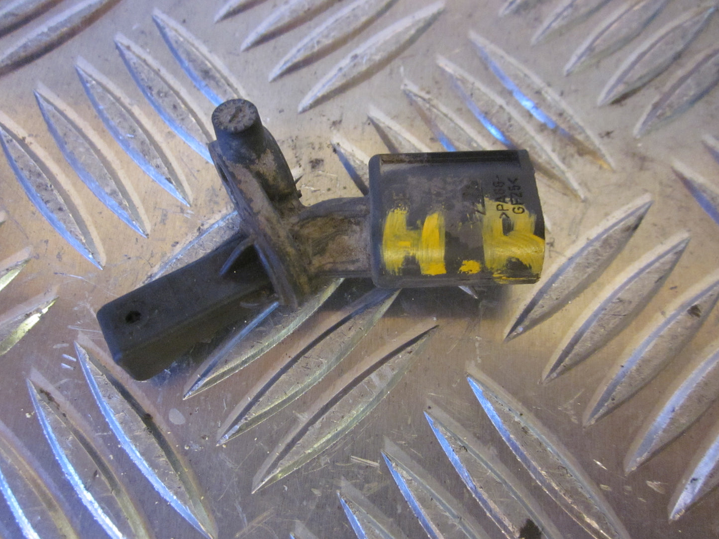 VW UP Abs Føler Med OEM Nr. 10071162343 Fra VW Ophugger