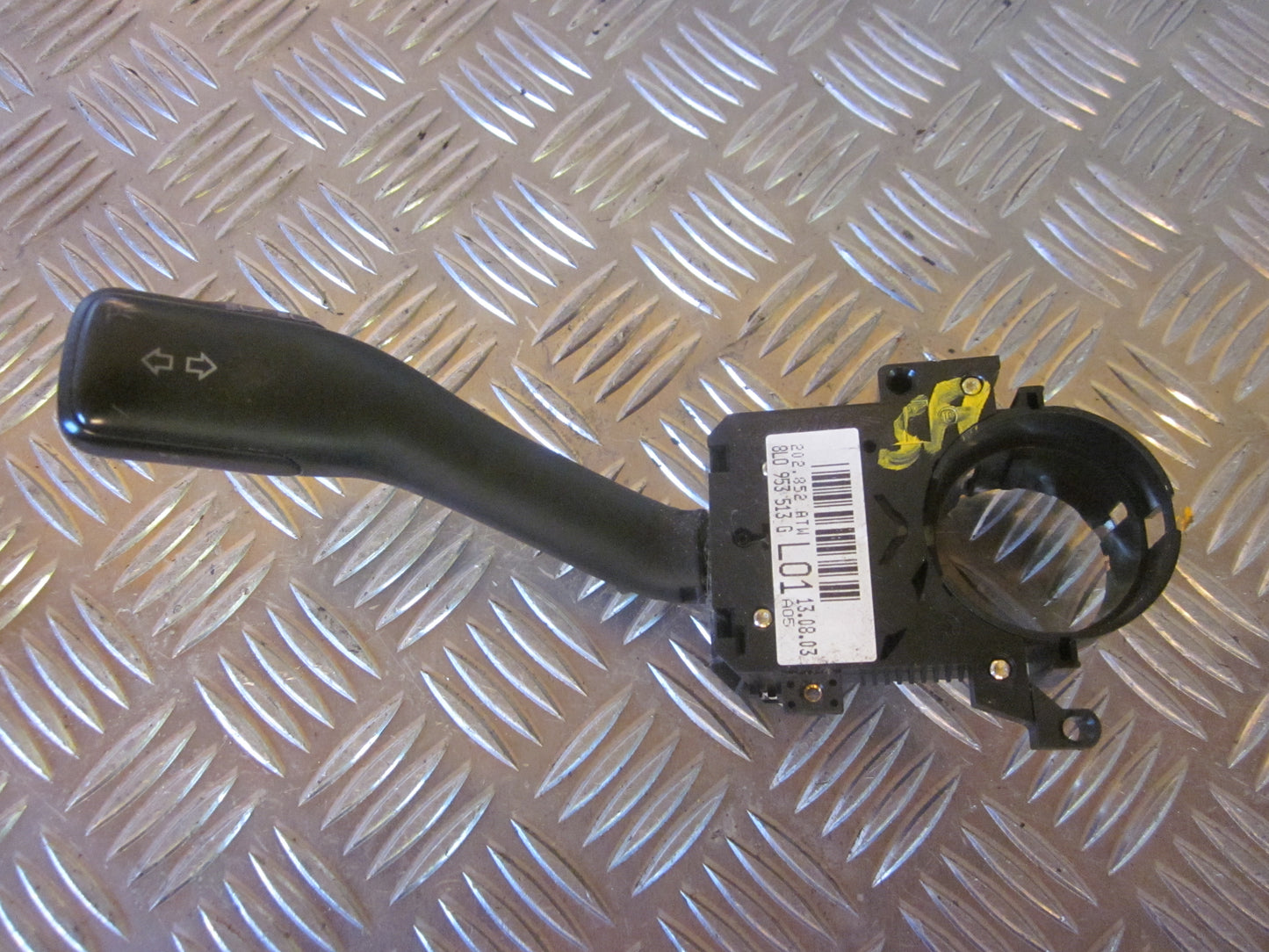 Skoda Fabia Kontakt Blink Med OEM Nr. 8L0953513G Fra Skoda Ophugger